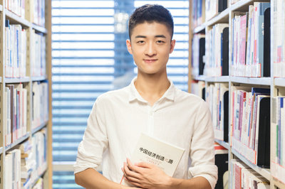 南開大學(xué)在職研究生 南開大學(xué)在職研究生